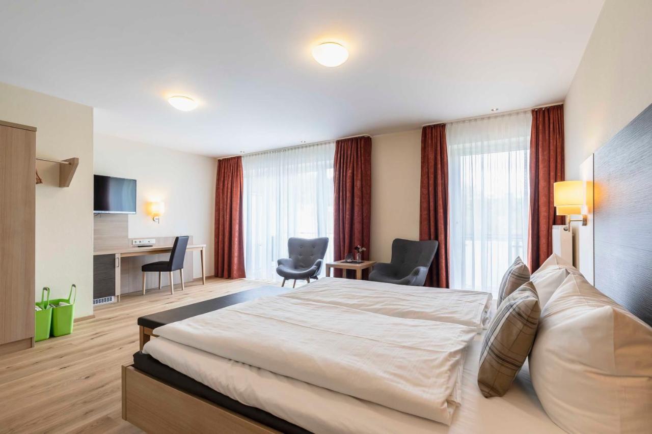 Hotel Dirsch Wellness & Spa Resort Emsing Kültér fotó