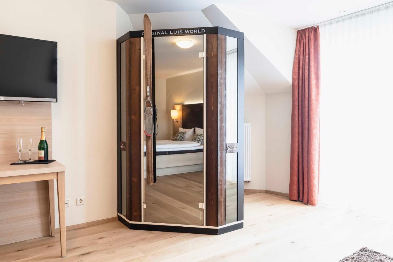 Hotel Dirsch Wellness & Spa Resort Emsing Kültér fotó