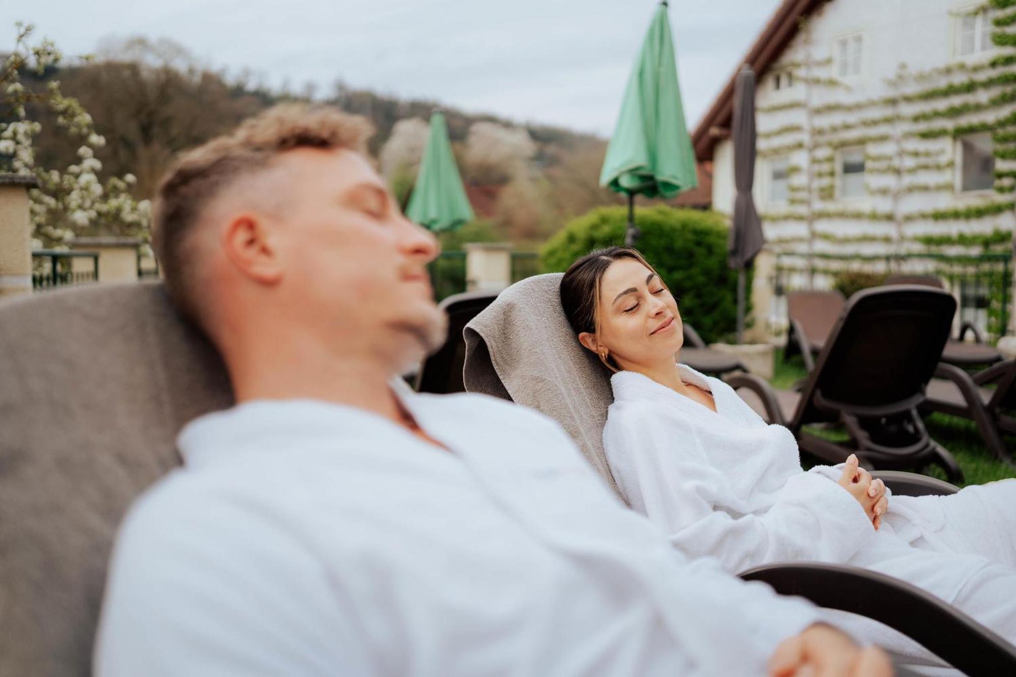 Hotel Dirsch Wellness & Spa Resort Emsing Kültér fotó