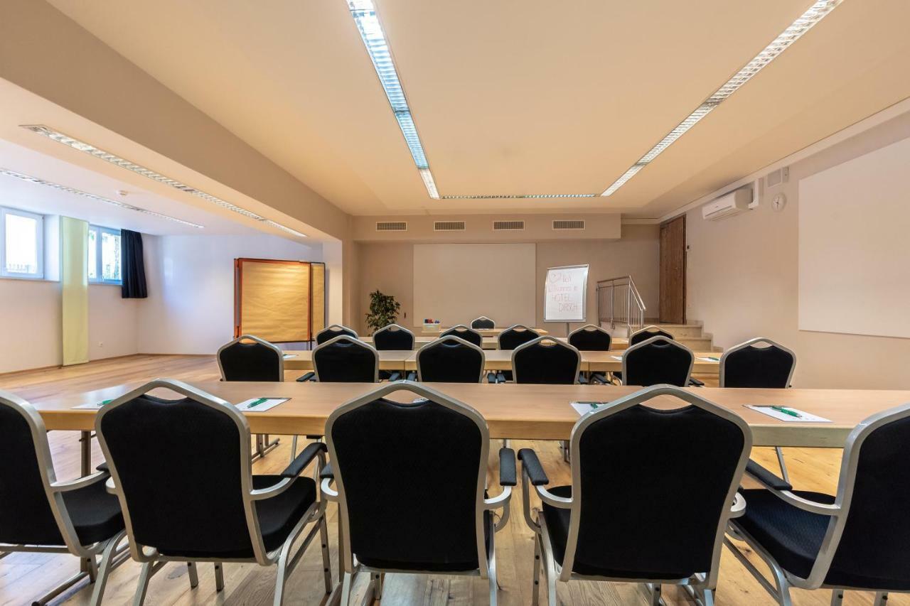 Hotel Dirsch Wellness & Spa Resort Emsing Kültér fotó
